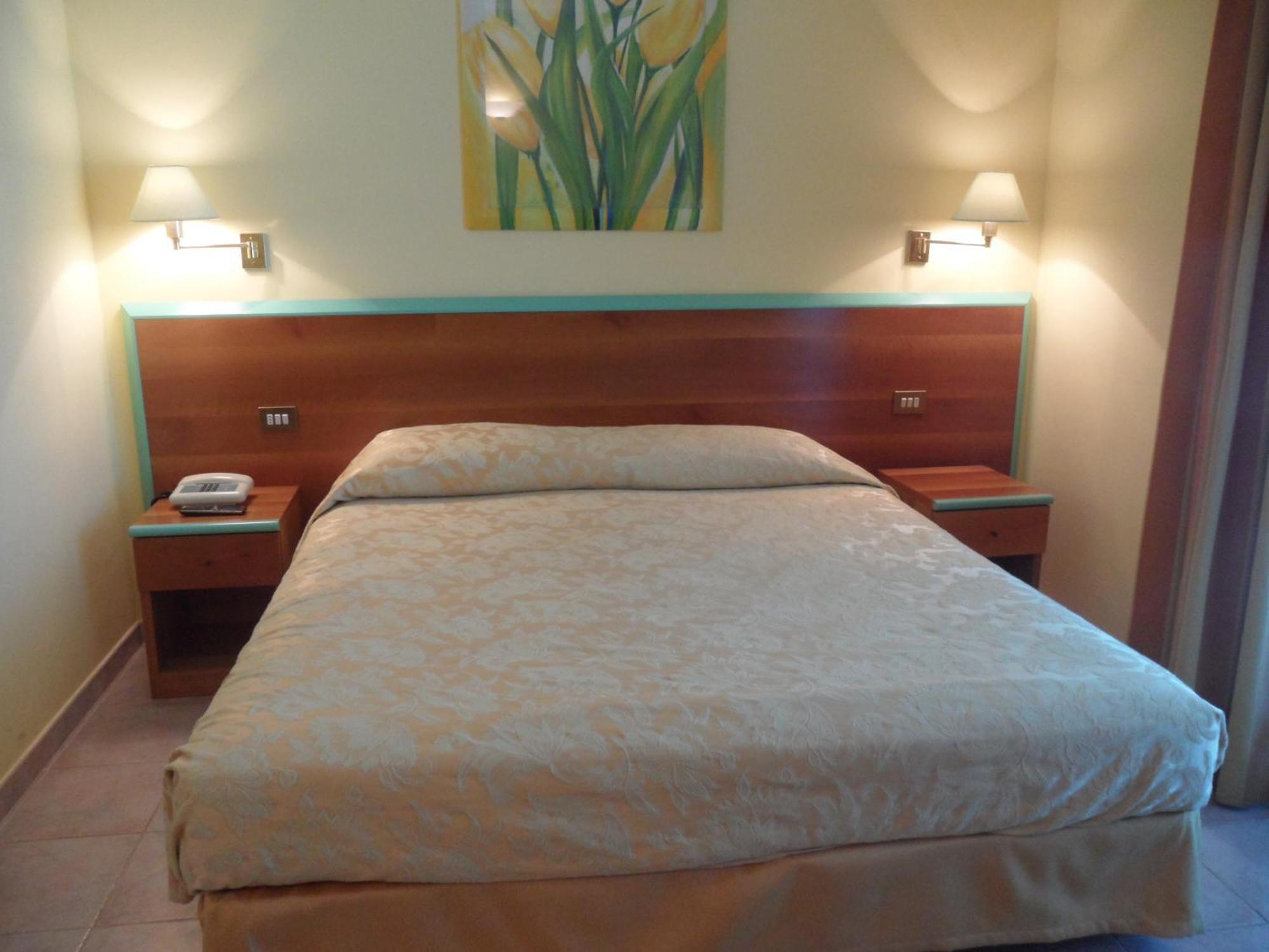Hotel Parco degli Ulivi Scerne Esterno foto