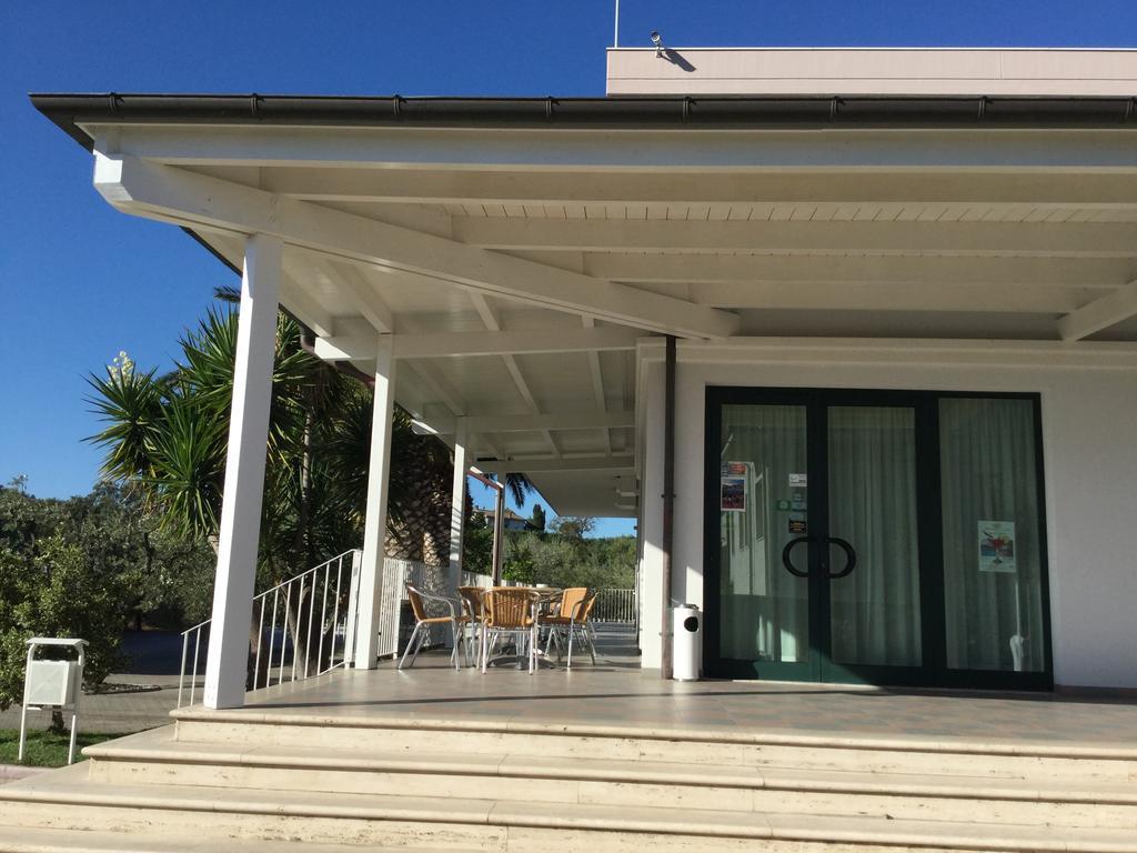 Hotel Parco degli Ulivi Scerne Esterno foto