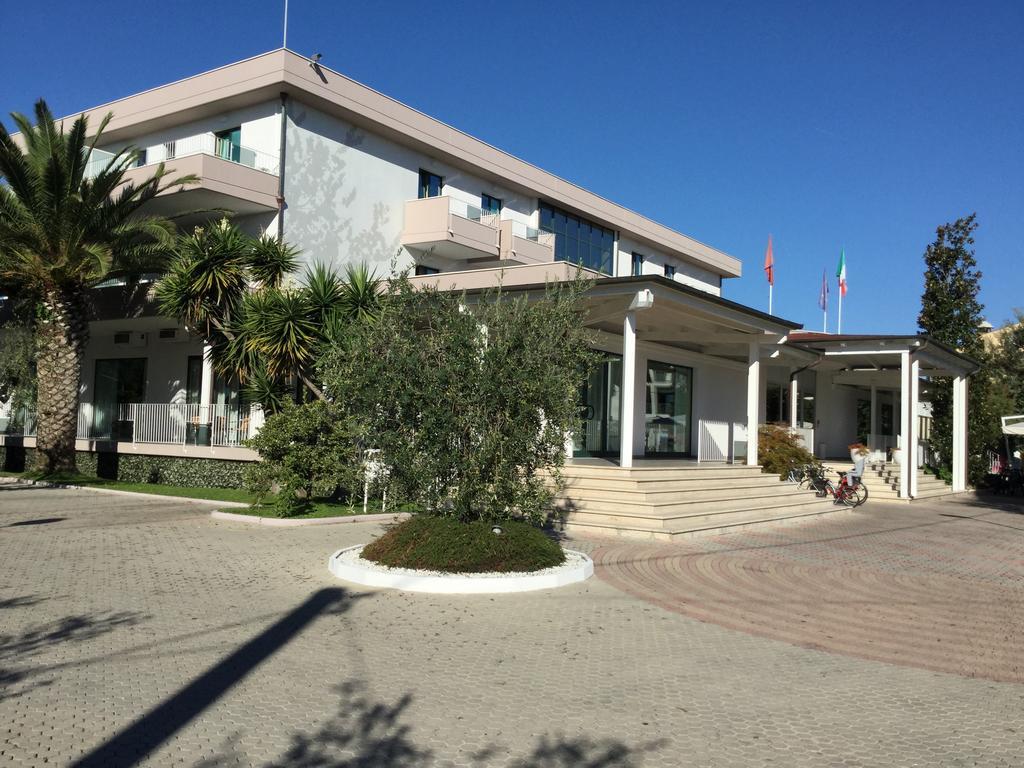 Hotel Parco degli Ulivi Scerne Esterno foto