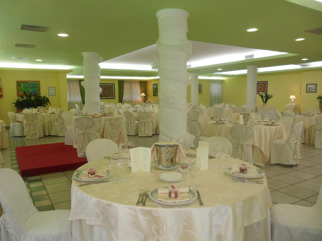Hotel Parco degli Ulivi Scerne Esterno foto