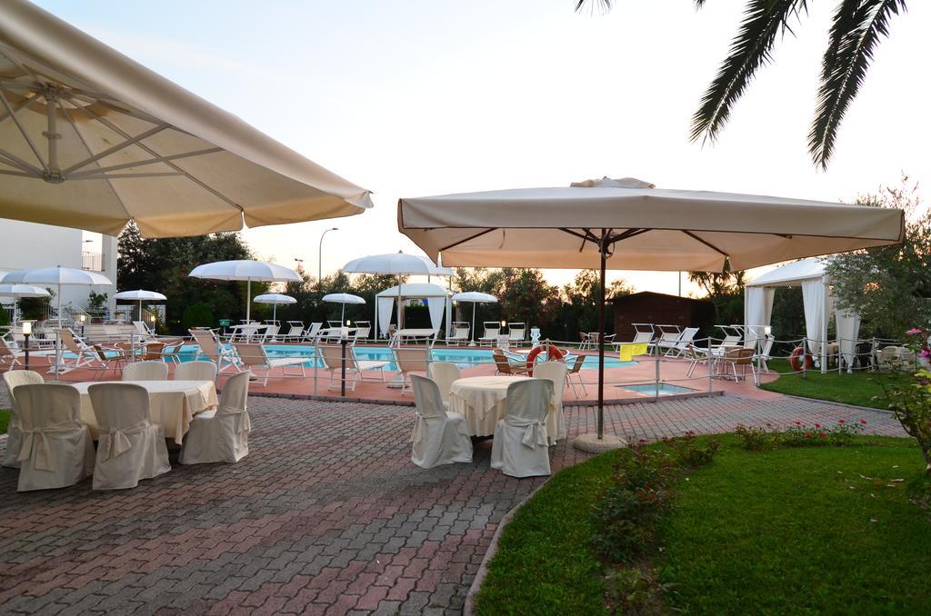 Hotel Parco degli Ulivi Scerne Esterno foto